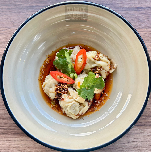 Red Oil Wonton (云吞抄手)