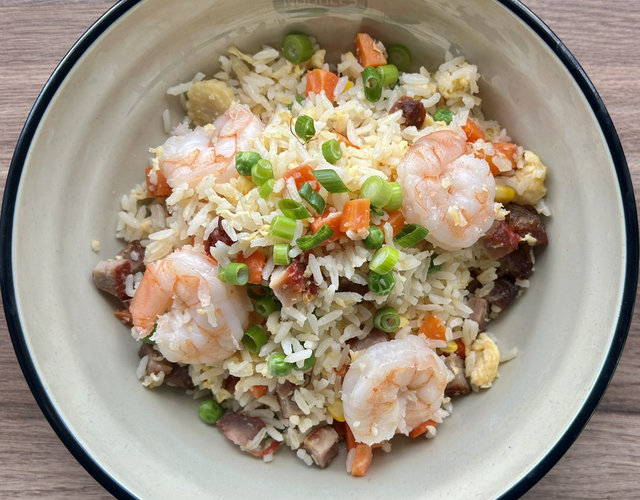 Yangzhou Fried Rice (扬州炒饭)