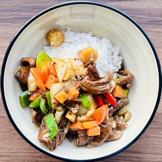 Beef Black Pepper Rice (黑椒牛肉)